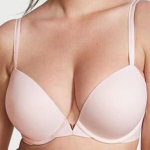 Victoria's Secret Light Pink Bra